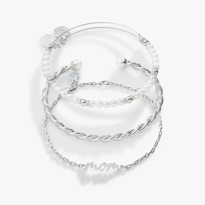 039Mom039 Script Bracelet Set Of 3 Gold Women Alex And Ani Jewelry Sets