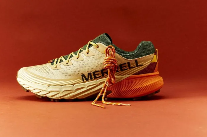 Agility Peak 5 X Huckberry Tan Men Merrell Sneakers