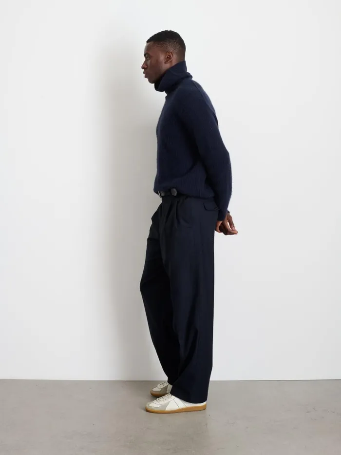 Alex Mill Sweaters Sweatshirts Men Judd Ribbed Turtleneck In Washed Cashmere Navy