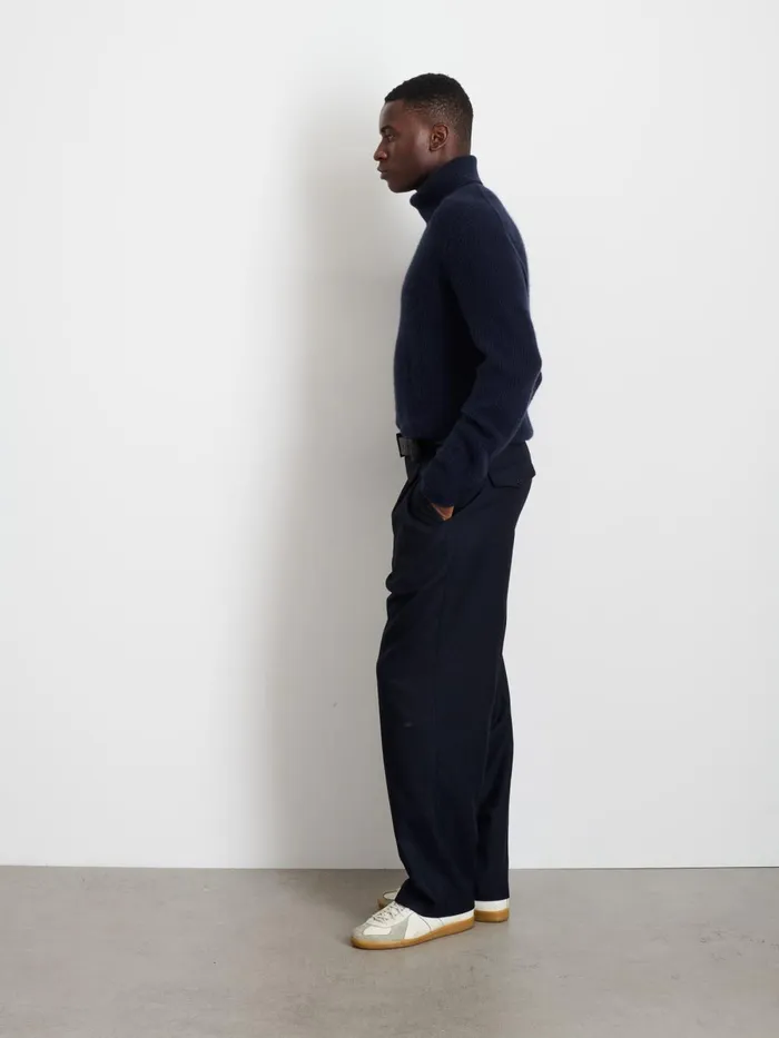 Alex Mill Sweaters Sweatshirts Men Judd Ribbed Turtleneck In Washed Cashmere Navy