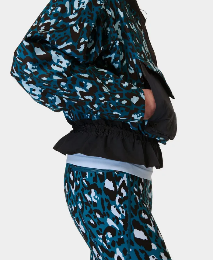 Ascend Whisper Anorak X Sweaty Betty Blue Brushstroke Leopardblack Women Merrell Outerwear