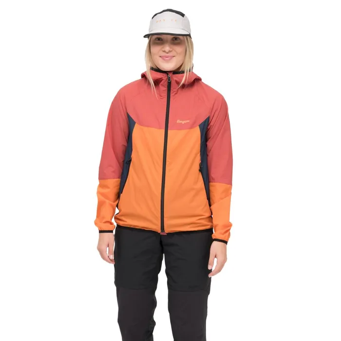 Bergans Of Norway Softshell Jackets Vaagaa Windbreaker Jacket Faded Orange Rusty Dust 8211 Women Bergans Of Norway Softshell Jackets Vaagaa Windbreaker Jacket Faded Orange Rusty Dust 8211 Women