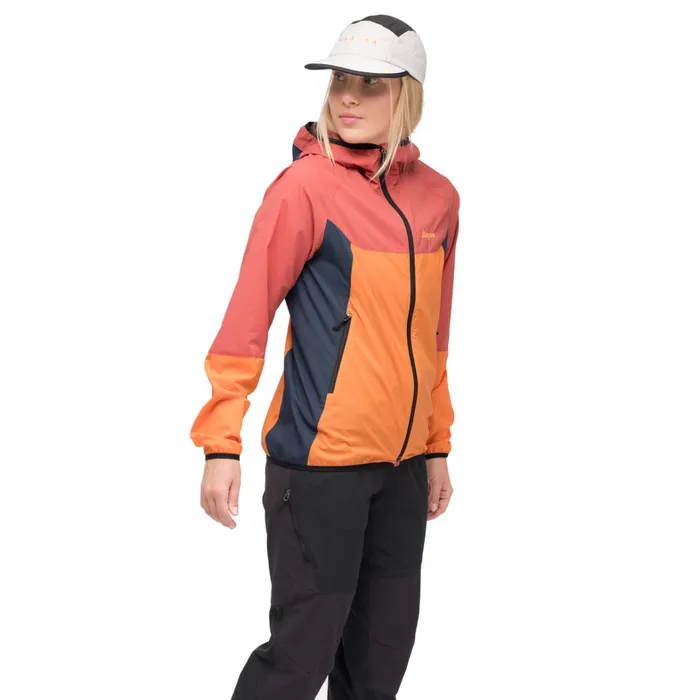 Bergans Of Norway Softshell Jackets Vaagaa Windbreaker Jacket Faded Orange Rusty Dust 8211 Women