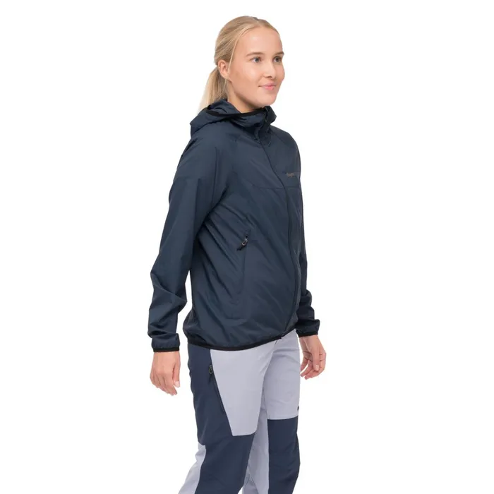 Bergans Of Norway Softshell Jackets Vaagaa Windbreaker Jacket Navy Blue 8211 Women