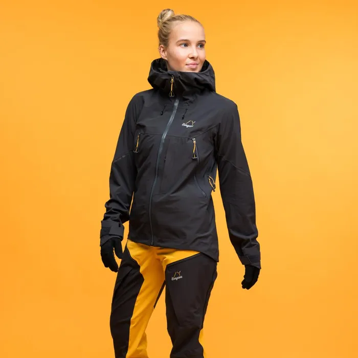 Bergans Of Norway Softshell Jackets Y Mountainline Hybrid Softshell Jacket Dark Shadow Grey 8211 Women
