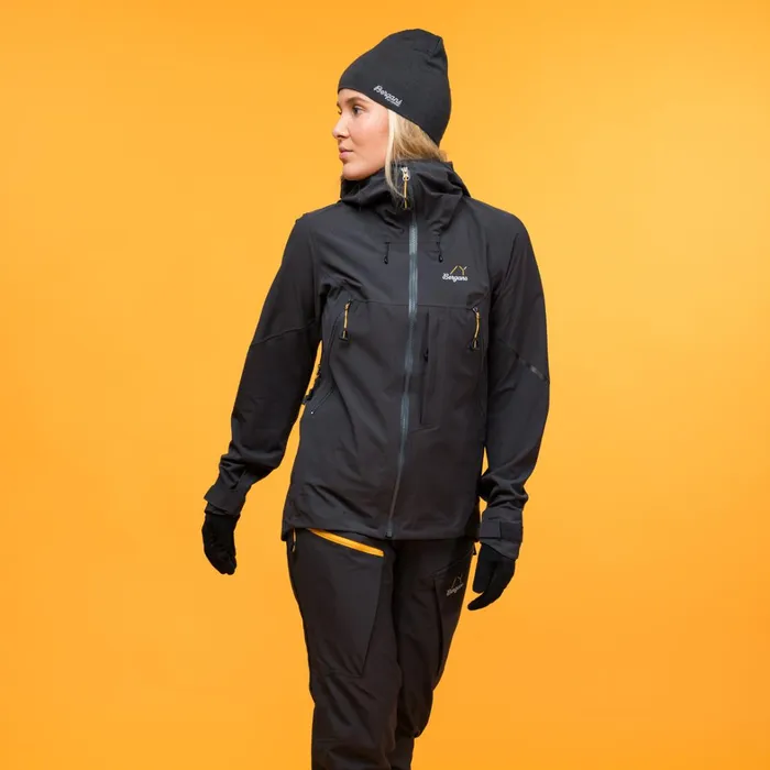 Bergans Of Norway Softshell Jackets Y Mountainline Hybrid Softshell Jacket Dark Shadow Grey 8211 Women