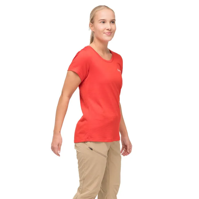 Bergans Of Norway TShirts Rabot Emblem Wool Tee Fire Red 8211 Women