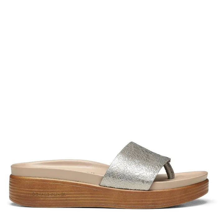 Casual Women Donald Pliner FIFI Light Taupe