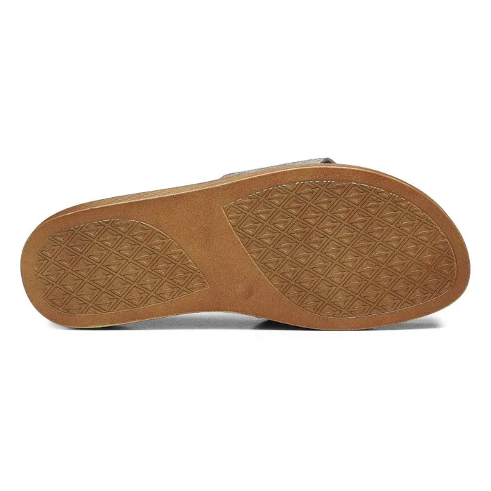 Casual Women Donald Pliner FIFI Light Taupe Casual Women Donald Pliner FIFI Light Taupe