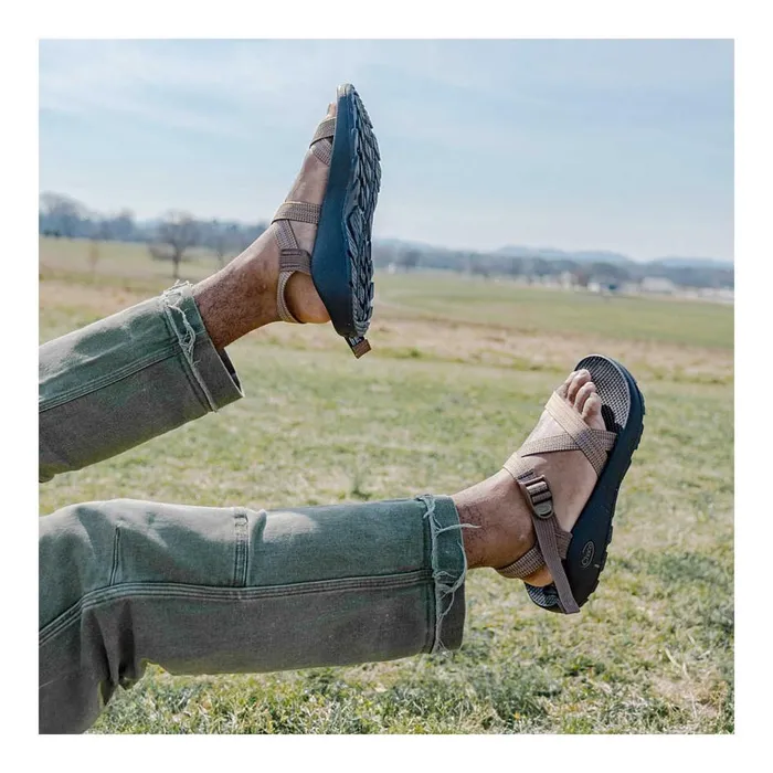 Chaco Z2 Adjustable Strap Classic Sandal Spray Navy Men Z Adjustable Sandals Chaco Z2 Adjustable Strap Classic Sandal Spray Navy Men Z Adjustable Sandals