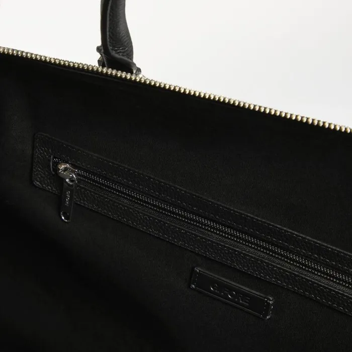 GFORE EMBOSSED SKULL and TEES LEATHER WEEKENDER Onyx MenWomen Luggage and Bags