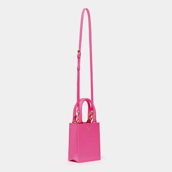 GFORE METAL TEES LEATHER MINI TOTE Knockout Pink Women Handbags and Luggage GFORE METAL TEES LEATHER MINI TOTE Knockout Pink Women Handbags and Luggage