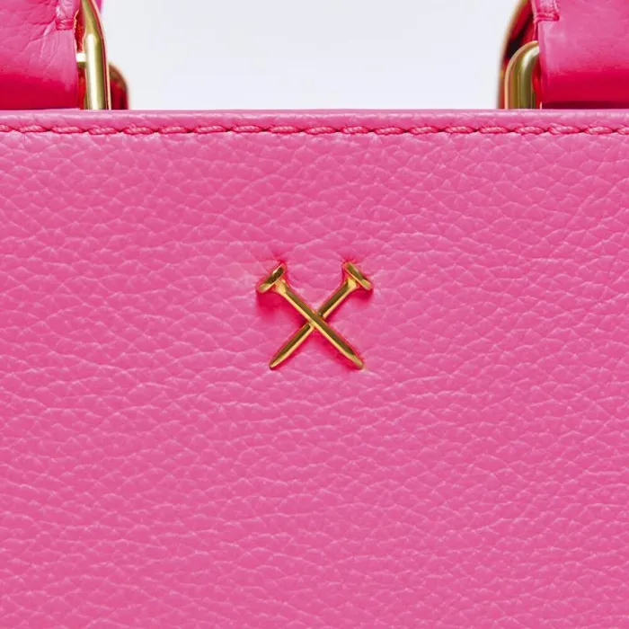 GFORE METAL TEES LEATHER MINI TOTE Knockout Pink Women Handbags and Luggage GFORE METAL TEES LEATHER MINI TOTE Knockout Pink Women Handbags and Luggage