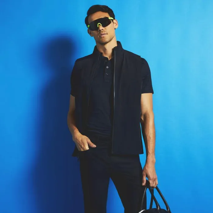 GFORE PERFORATED STRIPE TECH JERSEY MODERN SPREAD COLLAR POLO Onyx Men Polos GFORE PERFORATED STRIPE TECH JERSEY MODERN SPREAD COLLAR POLO Onyx Men Polos