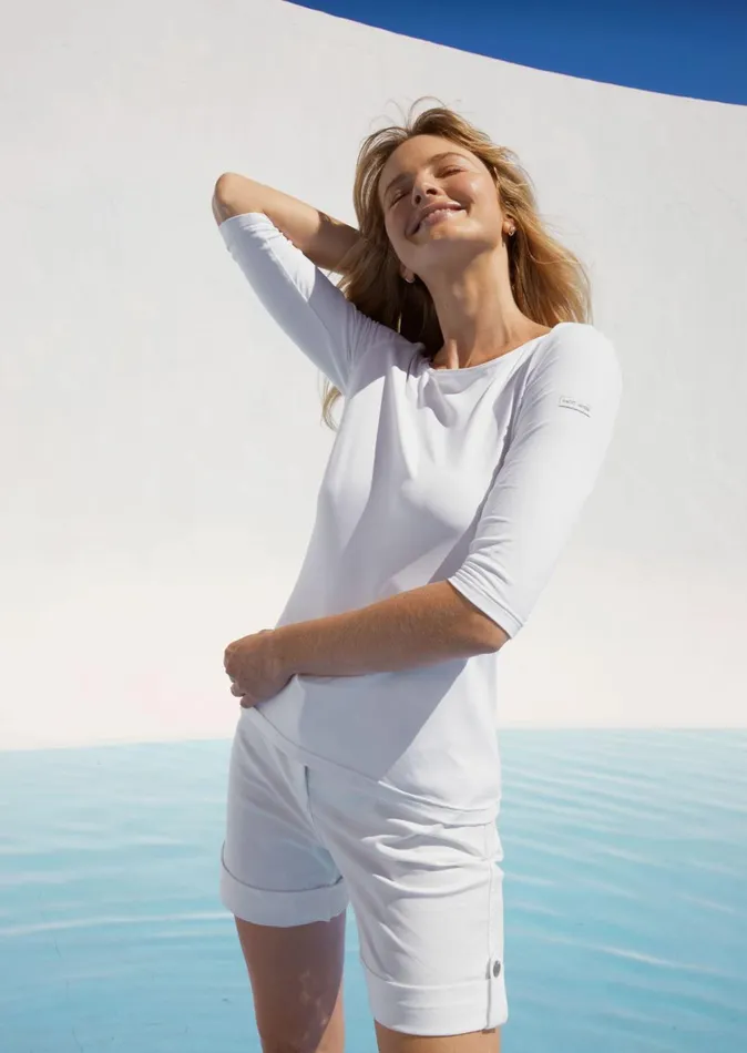GardeCote Iii Solid White Top With Uv Protection White Women Saint James Breton Striped Shirts GardeCote Iii Solid White Top With Uv Protection White Women Saint James Breton Striped Shirts