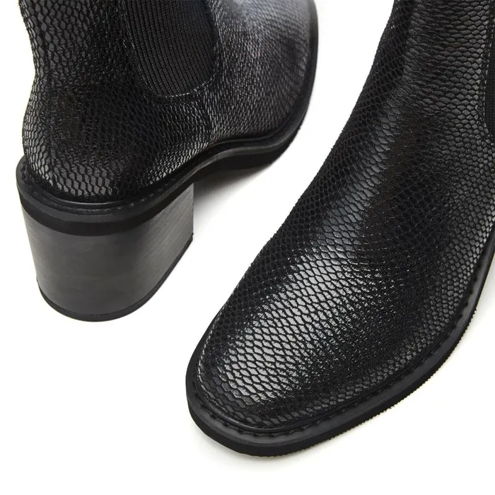 Heeled And Wedge Boots Women Moda In Pelle Calliope Black Snake Print
