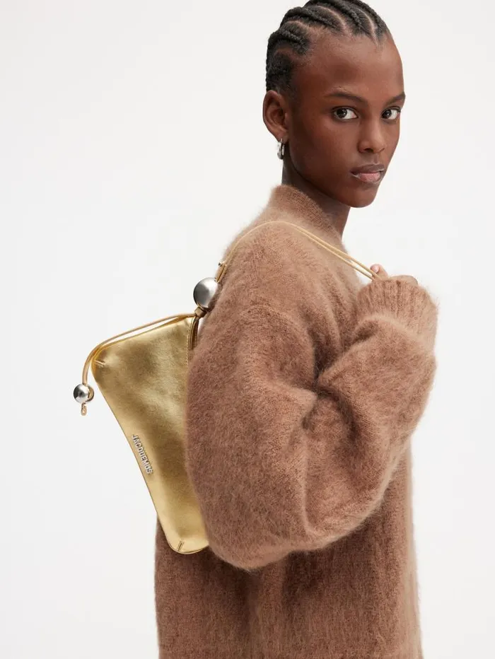 JACQUEMUS The Bisou Perle Gold Women Shoulder Bags JACQUEMUS The Bisou Perle Gold Women Shoulder Bags