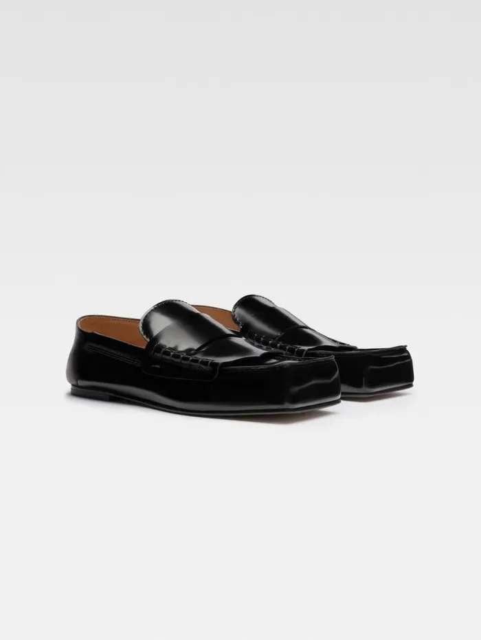 JACQUEMUS The Carr Loafers Black Men Shoes JACQUEMUS The Carr Loafers Black Men Shoes