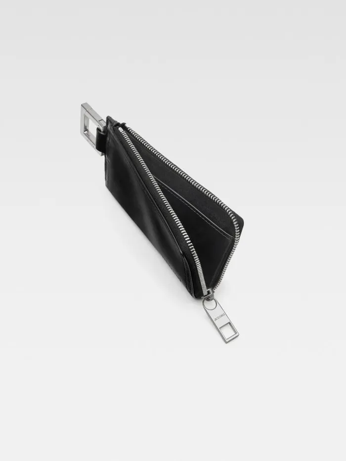 JACQUEMUS The Cuerda Zipped Wallet Black Men Small Leather Goods JACQUEMUS The Cuerda Zipped Wallet Black Men Small Leather Goods