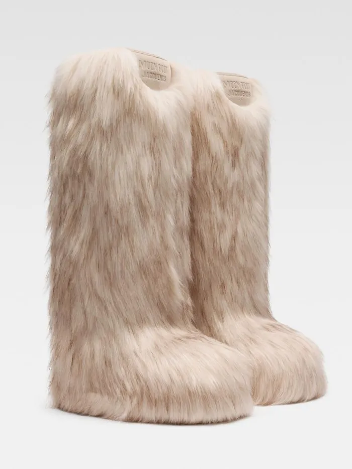 JACQUEMUS The Jacquemus Yeti Moon Boot Offwhite WomenMen Shoes JACQUEMUS The Jacquemus Yeti Moon Boot Offwhite WomenMen Shoes
