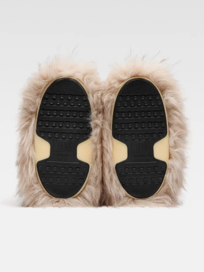 JACQUEMUS The Jacquemus Yeti Moon Boot Offwhite WomenMen Shoes JACQUEMUS The Jacquemus Yeti Moon Boot Offwhite WomenMen Shoes