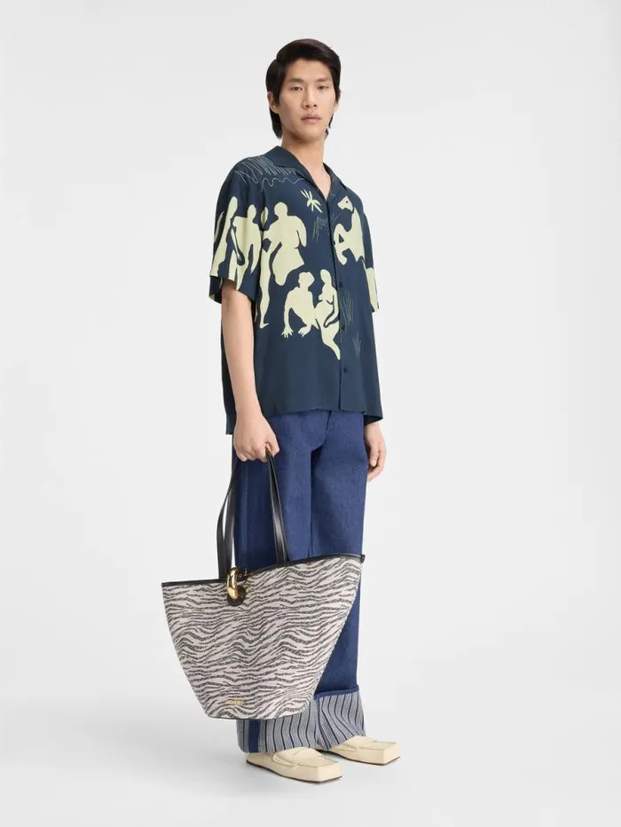 JACQUEMUS The Jean Shirt Print Horse Scene Navy Men Shirts JACQUEMUS The Jean Shirt Print Horse Scene Navy Men Shirts