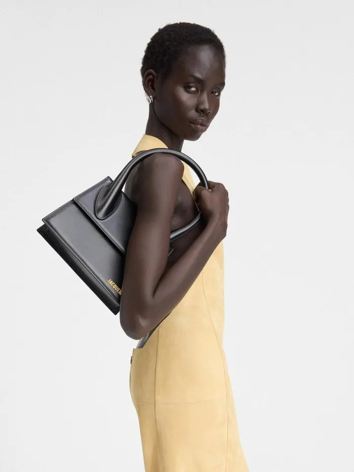 JACQUEMUS The Large Chiquito Black Women Crossbody and Handbags JACQUEMUS The Large Chiquito Black Women Crossbody and Handbags