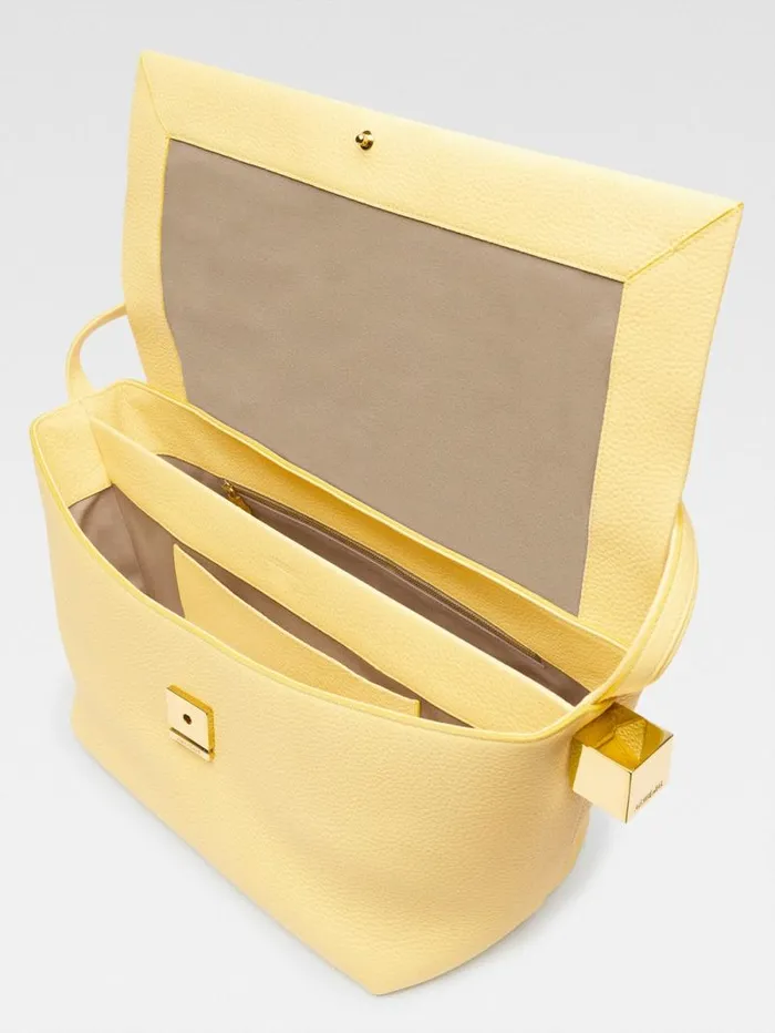 JACQUEMUS The Large Rond Carr Light Yellow Women Shoulder Bags JACQUEMUS The Large Rond Carr Light Yellow Women Shoulder Bags