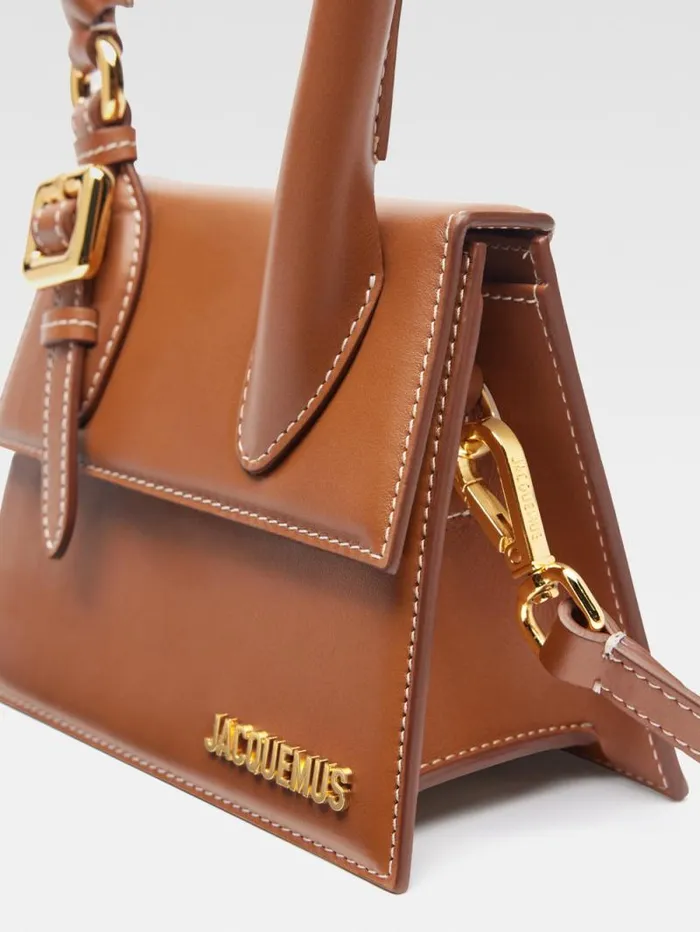 JACQUEMUS The Medium Chiquito With Buckle Light Brown Women Crossbody and Handbags JACQUEMUS The Medium Chiquito With Buckle Light Brown Women Crossbody and Handbags