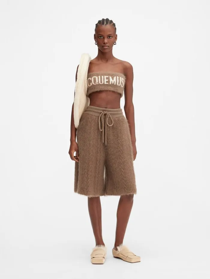 JACQUEMUS The Nuvola Shorts Camel WomenMen Trousers and Shorts JACQUEMUS The Nuvola Shorts Camel WomenMen Trousers and Shorts