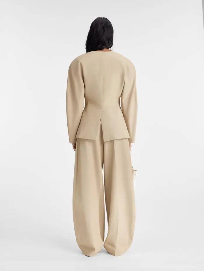 JACQUEMUS The Ovalo Jacket Beige Women Coats and Jackets JACQUEMUS The Ovalo Jacket Beige Women Coats and Jackets