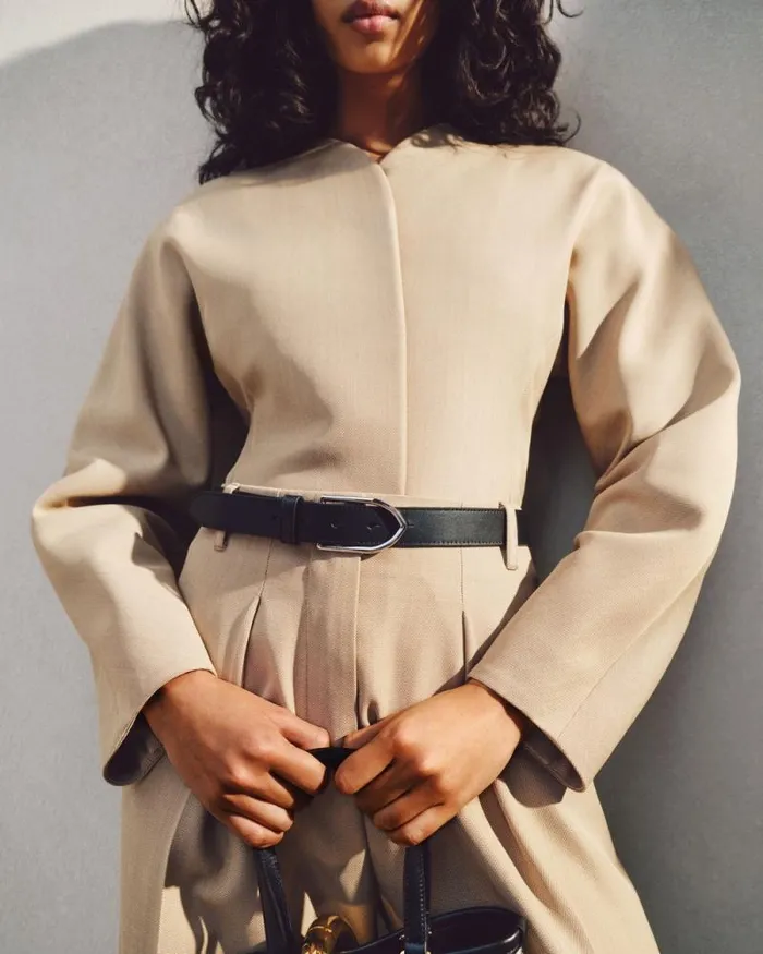 JACQUEMUS The Ovalo Jacket Beige Women Coats and Jackets JACQUEMUS The Ovalo Jacket Beige Women Coats and Jackets