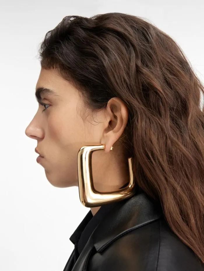 JACQUEMUS The Ovalo Large Hoops Earrings Light Gold Women Jewellery JACQUEMUS The Ovalo Large Hoops Earrings Light Gold Women Jewellery