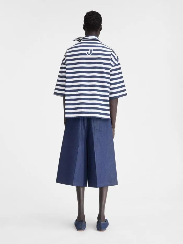 JACQUEMUS The Pablo Shortsleeve Shirt Print White and Blue Stripes Men Shirts JACQUEMUS The Pablo Shortsleeve Shirt Print White and Blue Stripes Men Shirts
