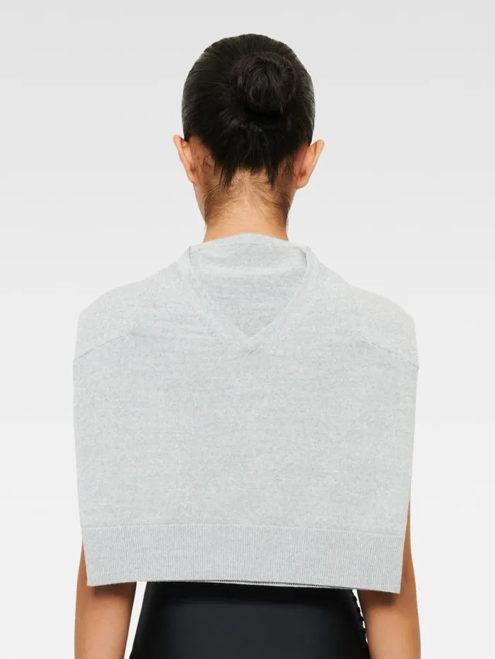 JACQUEMUS The Rica Scarf Grey WomenMen Scarves Beanies and Gloves JACQUEMUS The Rica Scarf Grey WomenMen Scarves Beanies and Gloves
