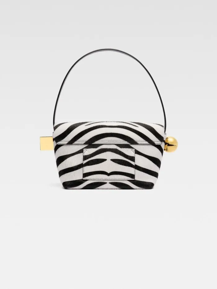 JACQUEMUS The Rond Carr Black and White Zebra Women Shoulder Bags JACQUEMUS The Rond Carr Black and White Zebra Women Shoulder Bags