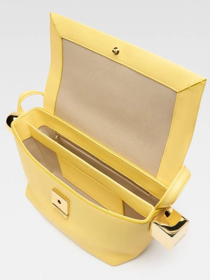 JACQUEMUS The Rond Carr Light Yellow Women Shoulder Bags JACQUEMUS The Rond Carr Light Yellow Women Shoulder Bags