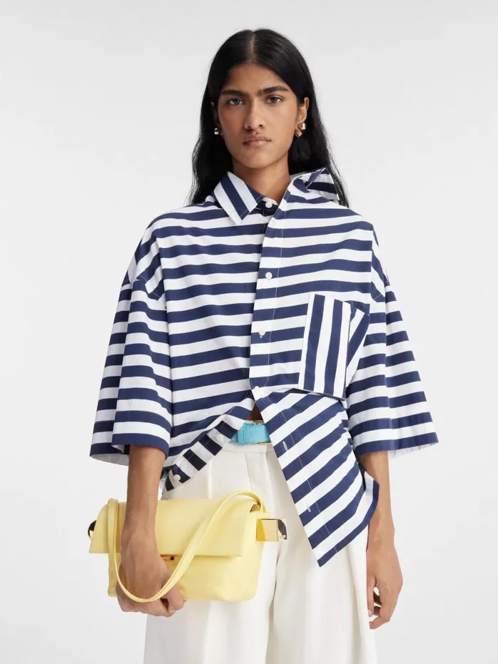 JACQUEMUS The Rond Carr Light Yellow Women Shoulder Bags JACQUEMUS The Rond Carr Light Yellow Women Shoulder Bags