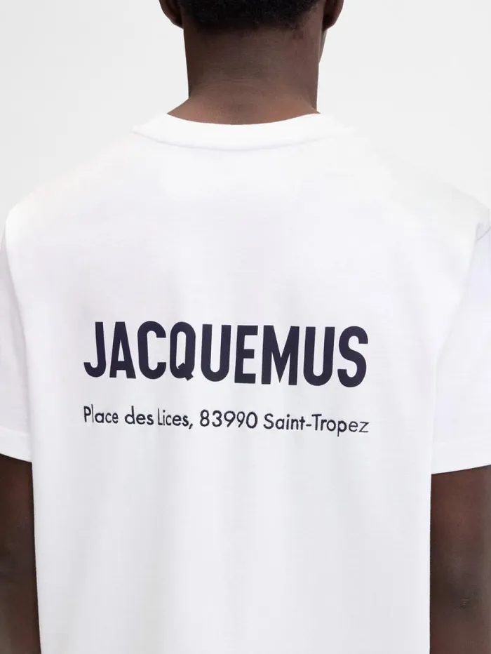 JACQUEMUS The Saint Tropez Place Des Lices Address Tshirt Saint Tropez Lices WomenMen Tshirts JACQUEMUS The Saint Tropez Place Des Lices Address Tshirt Saint Tropez Lices WomenMen Tshirts