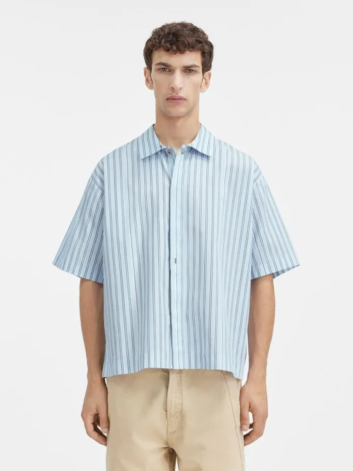JACQUEMUS The Shortsleeve Shirt Print Blue Stripes Men Shirts JACQUEMUS The Shortsleeve Shirt Print Blue Stripes Men Shirts