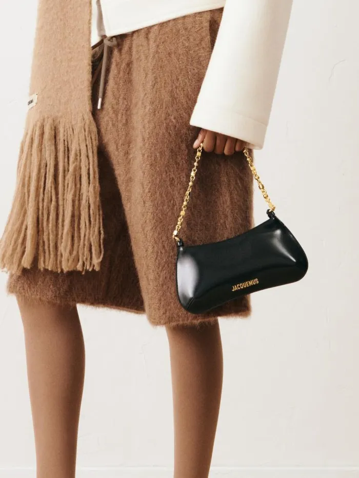 JACQUEMUS The Small Bisou Chaine Black Women Shoulder Bags JACQUEMUS The Small Bisou Chaine Black Women Shoulder Bags