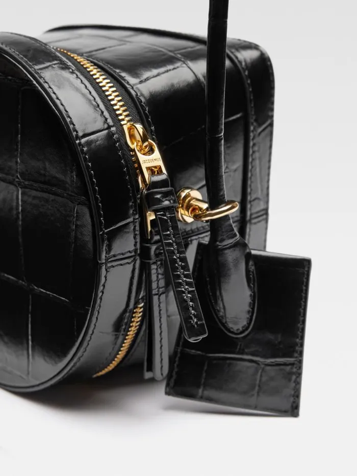 JACQUEMUS The Vanito Black Women Crossbody and Handbags JACQUEMUS The Vanito Black Women Crossbody and Handbags