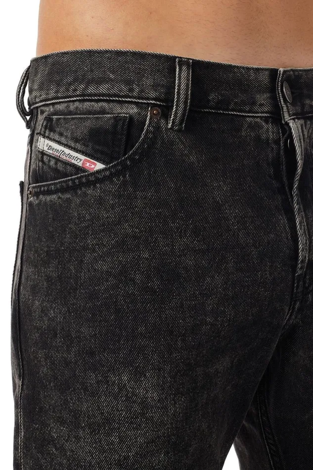 Men Diesel Jeans Regular Jeans 1995 DSark 09B87 Blackdark Grey Men Diesel Jeans Regular Jeans 1995 DSark 09B87 Blackdark Grey