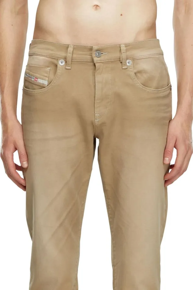Men Diesel Jeans Slim 2060 DStrukt Joggjeans 0670M Beige