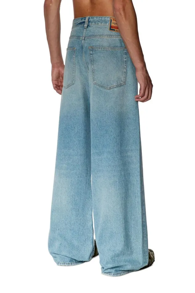 MenWomen Diesel Jeans Relaxed Jeans DRise 09E25 Light Blue