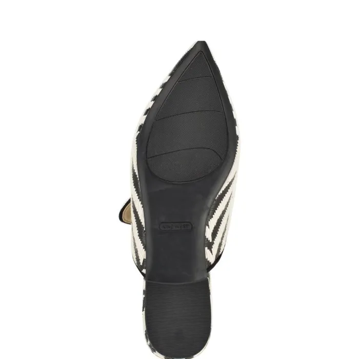 Nine West Flats Women Barbra Flat Mules Blackwhite Raffia