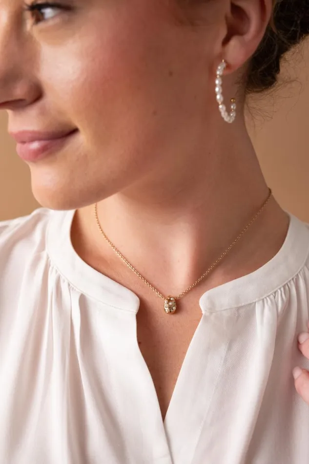 Pearl And Crystal Pendant Necklace Gold Women Alex And Ani Necklaces Pearl And Crystal Pendant Necklace Gold Women Alex And Ani Necklaces