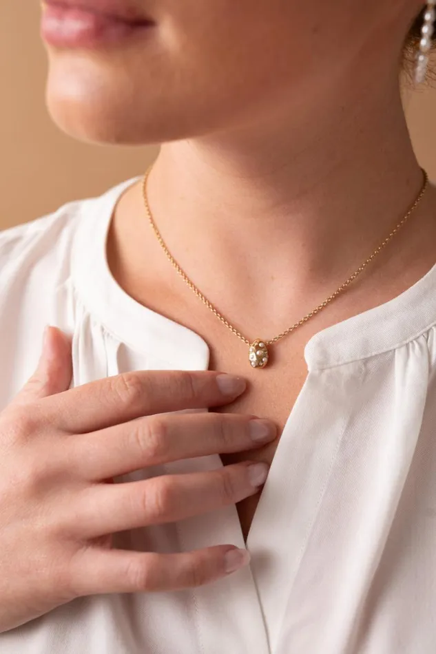 Pearl And Crystal Pendant Necklace Gold Women Alex And Ani Necklaces Pearl And Crystal Pendant Necklace Gold Women Alex And Ani Necklaces