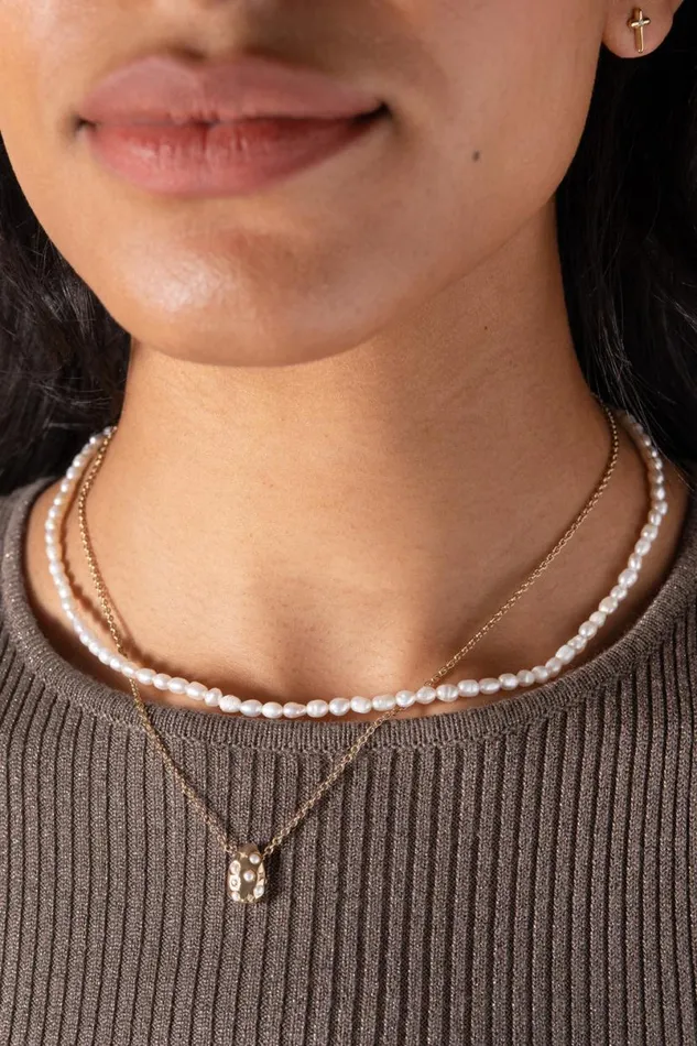 Pearl And Crystal Pendant Necklace Gold Women Alex And Ani Necklaces Pearl And Crystal Pendant Necklace Gold Women Alex And Ani Necklaces