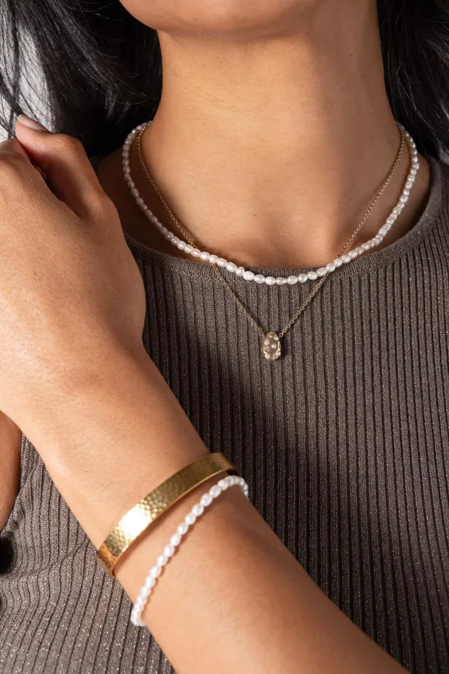 Pearl And Crystal Pendant Necklace Gold Women Alex And Ani Necklaces Pearl And Crystal Pendant Necklace Gold Women Alex And Ani Necklaces